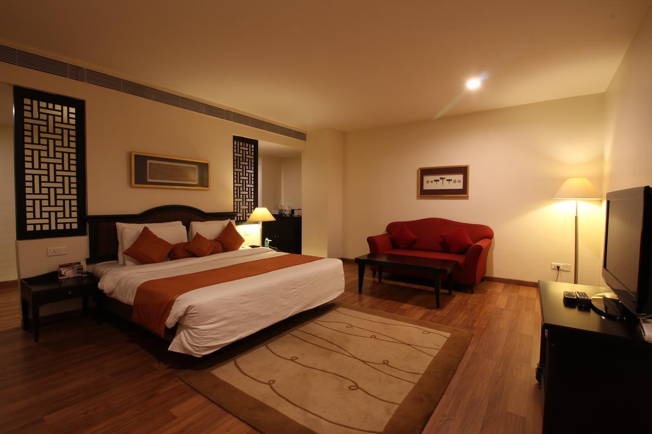 Minerva Grand Secunderabad Hyderabad Exterior foto