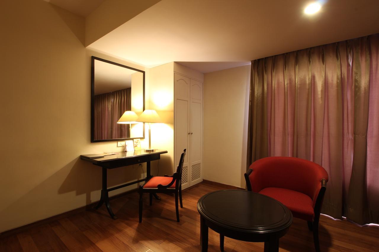 Minerva Grand Secunderabad Hyderabad Exterior foto