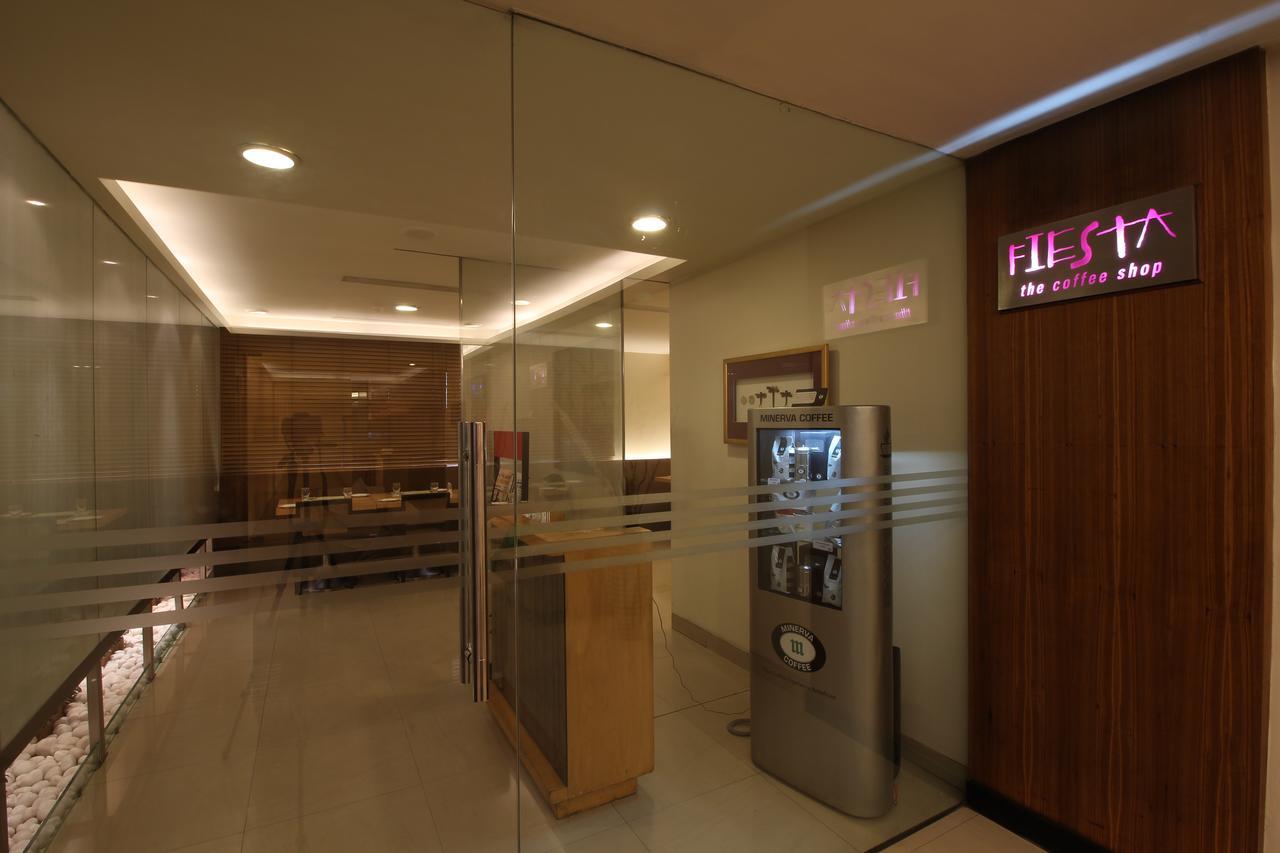 Minerva Grand Secunderabad Hyderabad Exterior foto