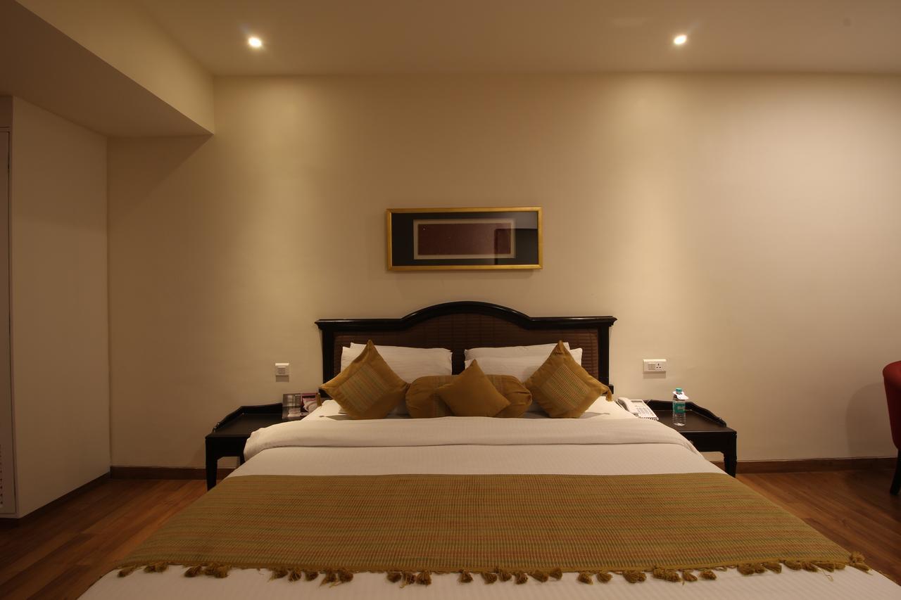 Minerva Grand Secunderabad Hyderabad Exterior foto