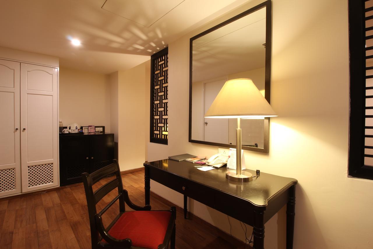 Minerva Grand Secunderabad Hyderabad Exterior foto