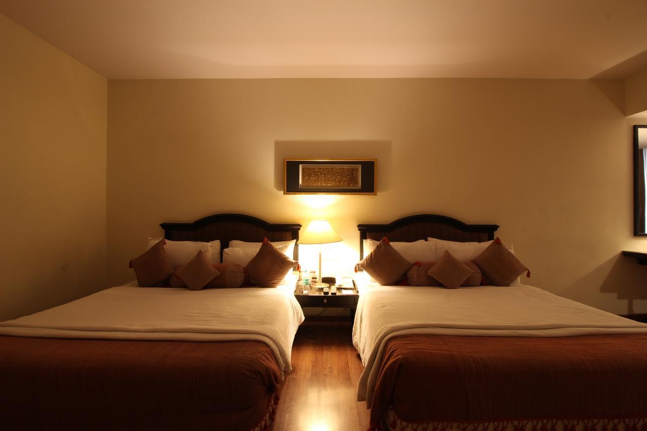 Minerva Grand Secunderabad Hyderabad Exterior foto