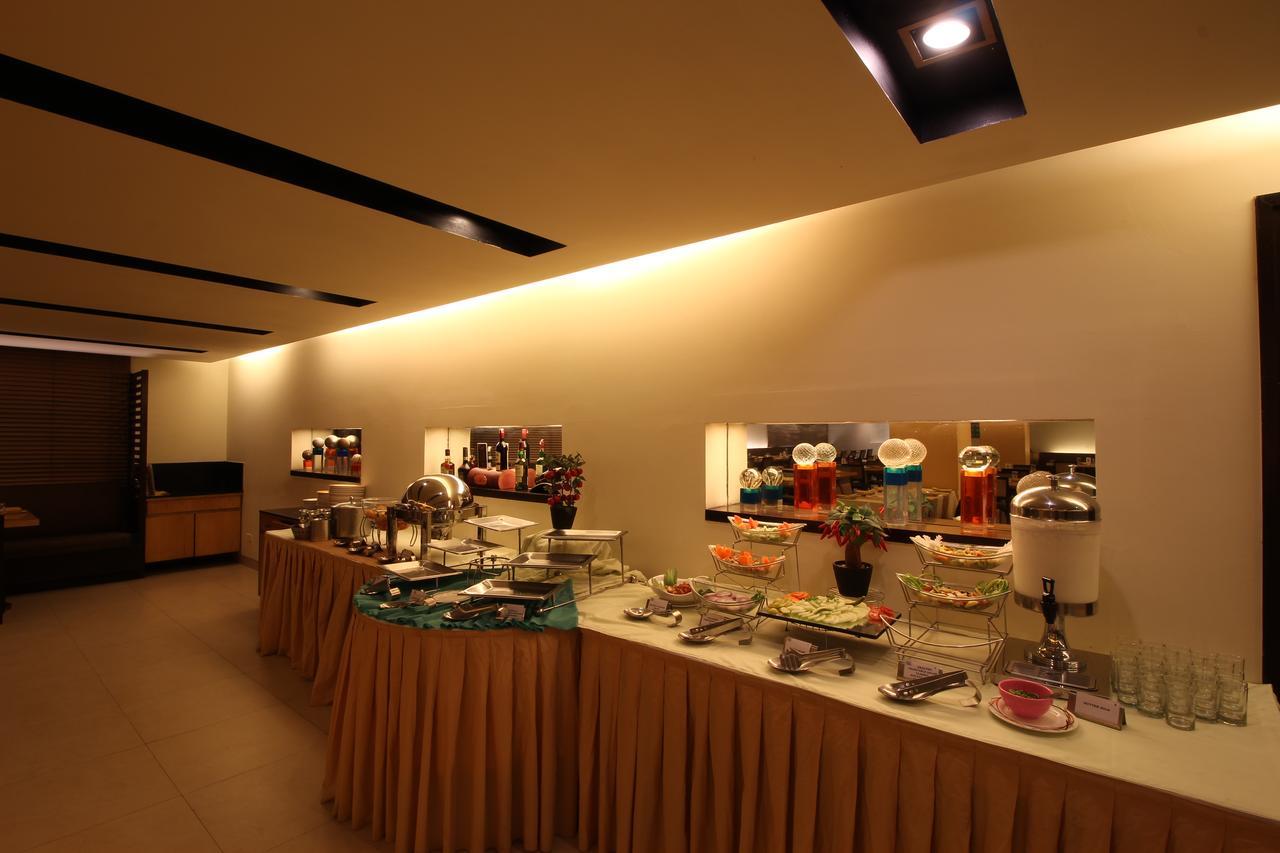 Minerva Grand Secunderabad Hyderabad Exterior foto